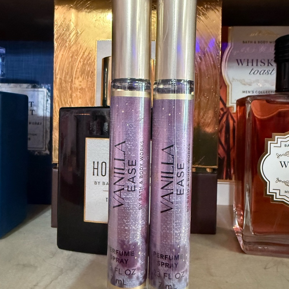 2 Bath & Body Works  Vanilla Ease Perfume Spray
